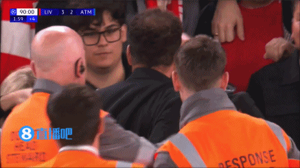 红军的队歌, 并将其推广, 讽西蒙尼的